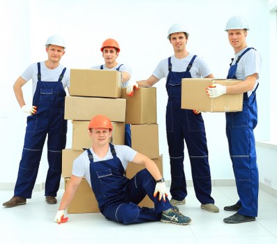 Customer complaint details being recorded for a moving job