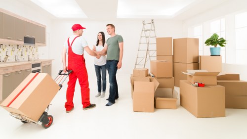 Local Kingston upon Thames moving van for residential and business moves