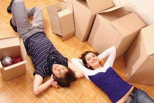 Local removals van near Kingston upon Thames homes and streets
